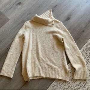 Liz Claiborne Cream Cowl Neck Wool Sweater
